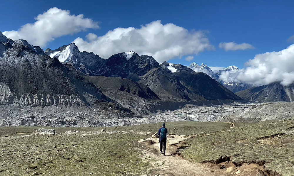 everest base camp trek without a guide